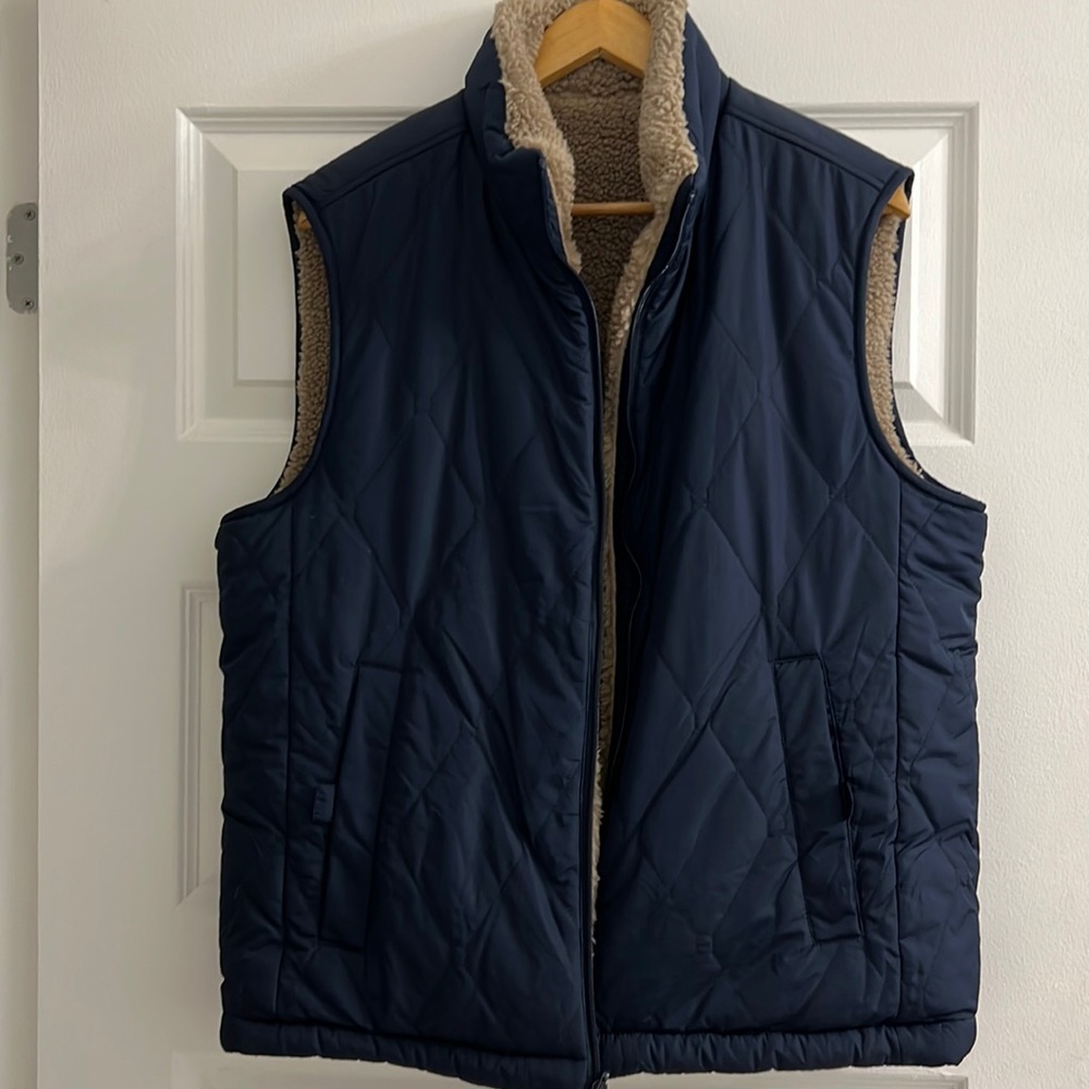 Andrew Marc reversible Sherpa vest blue/camel. New without tags